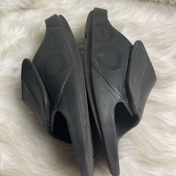 Unisex OOFOS OOahh Black Recovery Slides Men\'s Size 10 Women’s  SZ 12 EUR SZ43 main image 10